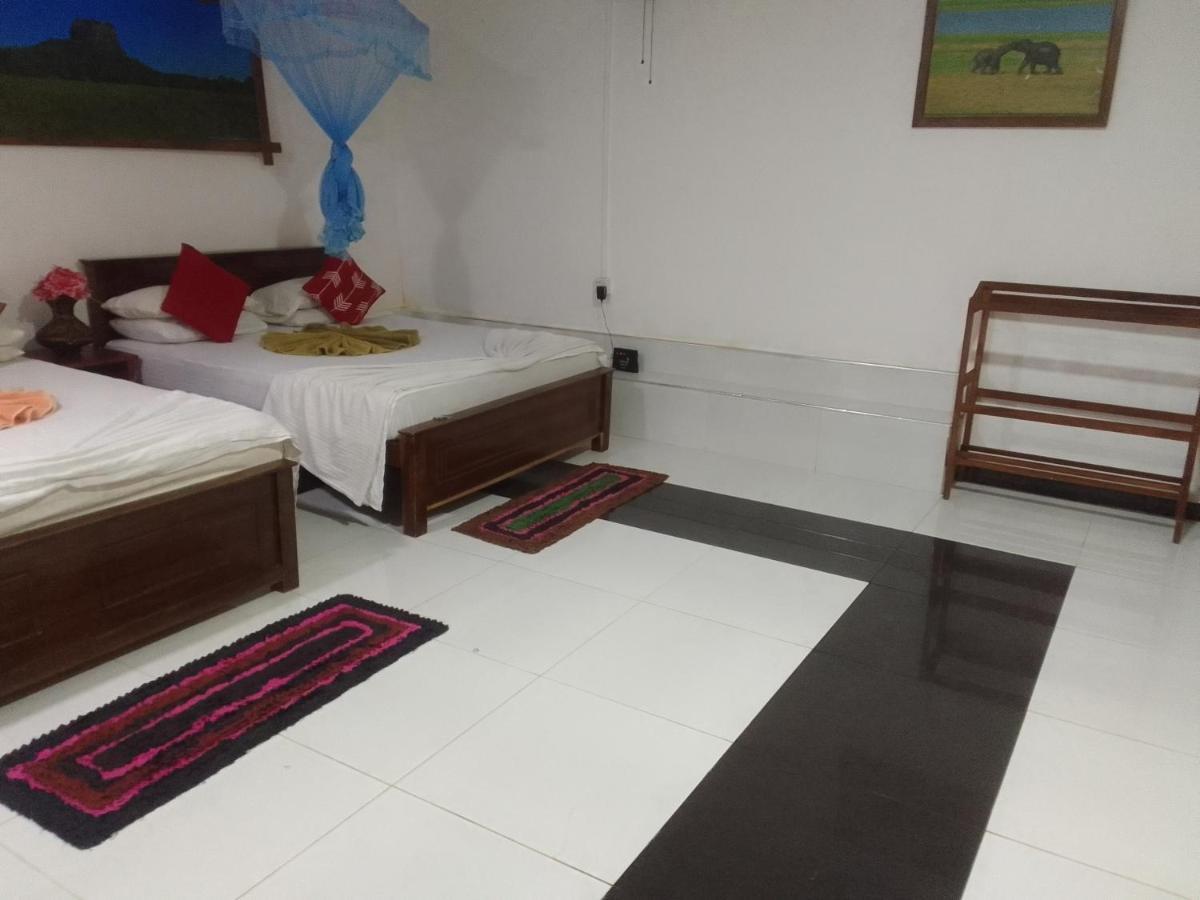 Sigiriya Village Home Stay & Private Room Eksteriør billede